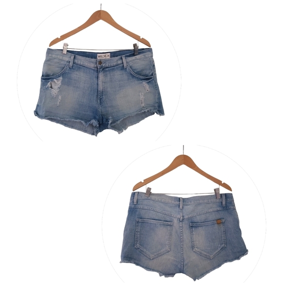 🦊 Wildfox Michelle Boyfriend Distressed Raw Hem Jean Shorts. Size 31 - Picture 16 of 17